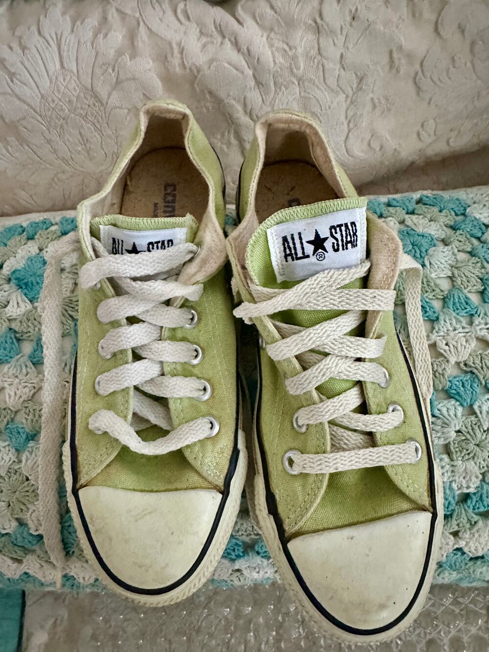 VINTAGE MADE IN USA CONVERSE ALL STAR SNEAKERS GREEN 5/7